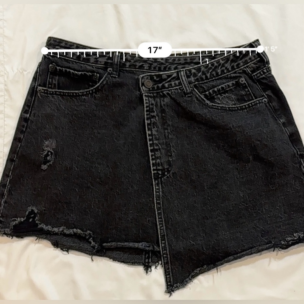 Gianni Bini Asymmetrical Black Denim Skirt - Picture 2 of 10